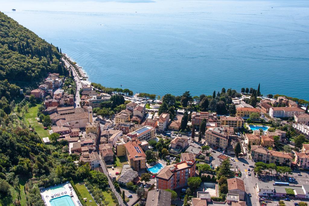 Hotel Bisesti ***S Garda  Kültér fotó