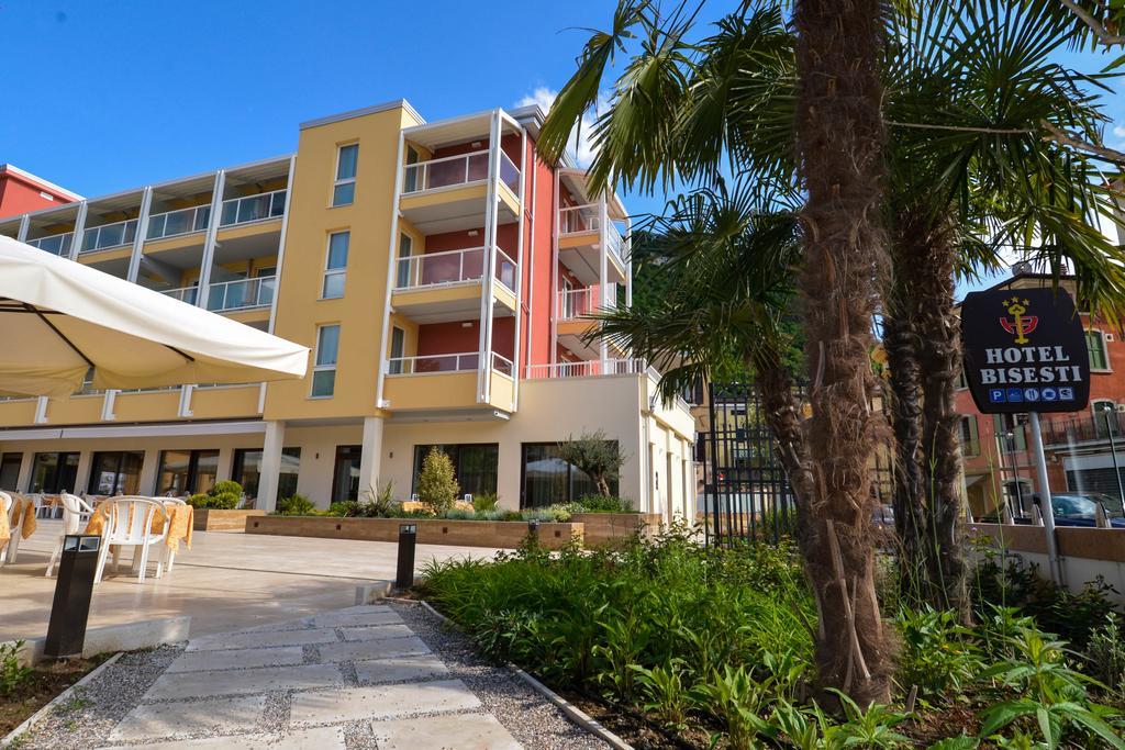 Hotel Bisesti ***S Garda  Kültér fotó
