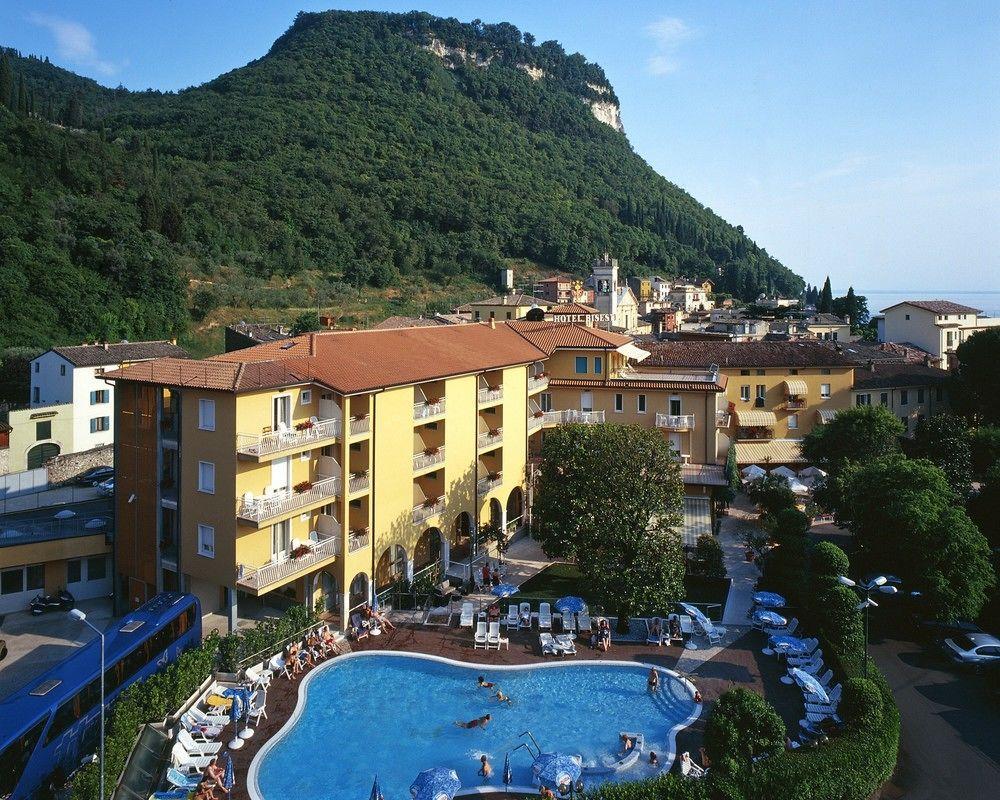 Hotel Bisesti ***S Garda  Kültér fotó