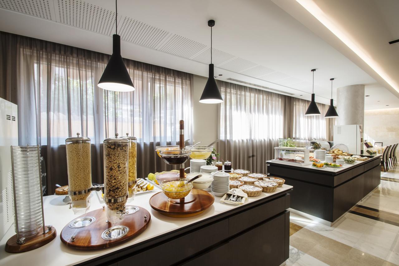 Hotel Bisesti ***S Garda  Kültér fotó