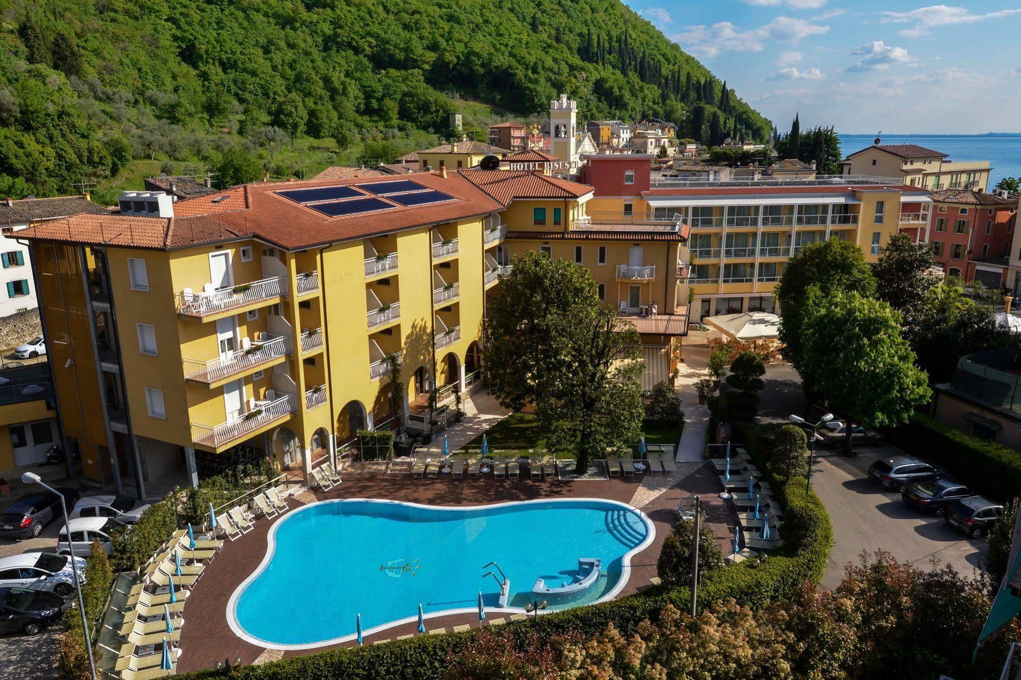 Hotel Bisesti ***S Garda  Kültér fotó
